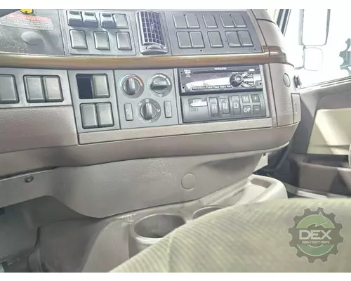 VOLVO VHD Cab