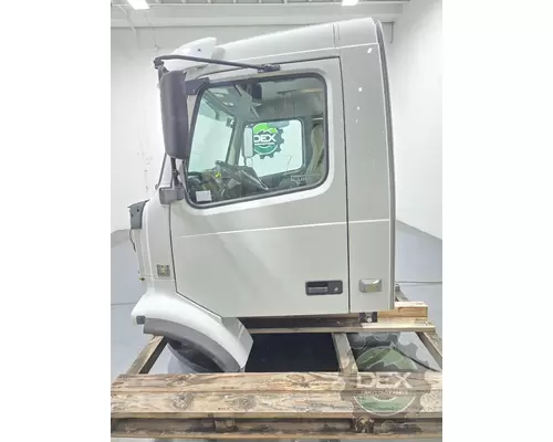VOLVO VHD Cab