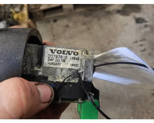 VOLVO VHD Dash  Console Switch