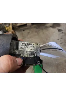 VOLVO VHD Dash / Console Switch