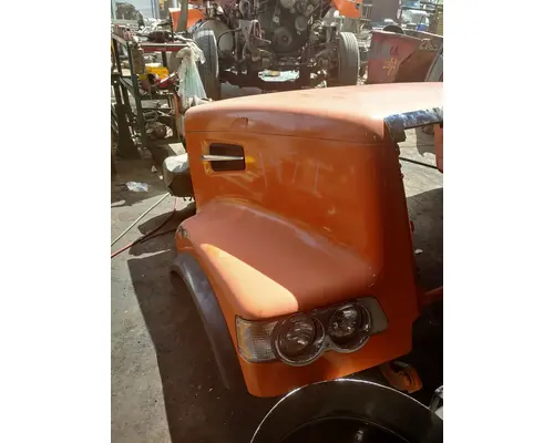 VOLVO VHD Hood