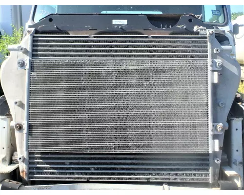 VOLVO VHD Radiator