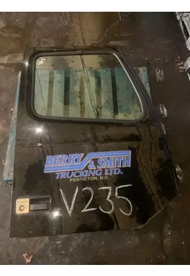 VOLVO VL780 Door Assembly, Front