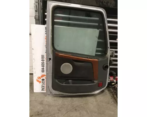 VOLVO VL780 Door Assembly, Front