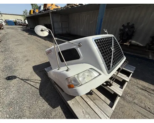 VOLVO VMN Hood