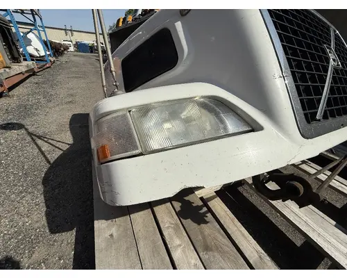 VOLVO VMN Hood