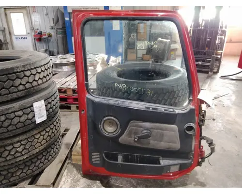 VOLVO VN 1996-1999 DOOR ASSEMBLY, FRONT