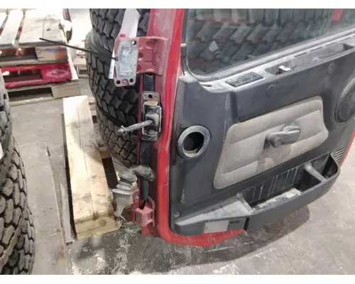 VOLVO VN 1996-1999 DOOR ASSEMBLY, FRONT