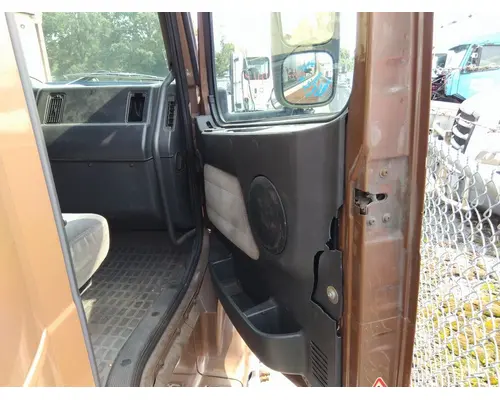VOLVO VN 1996-1999 DOOR ASSEMBLY, FRONT