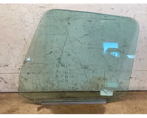 VOLVO VN Series Glass