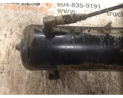 VOLVO VN630 Air Tank