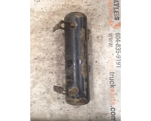 VOLVO VN630 Air Tank