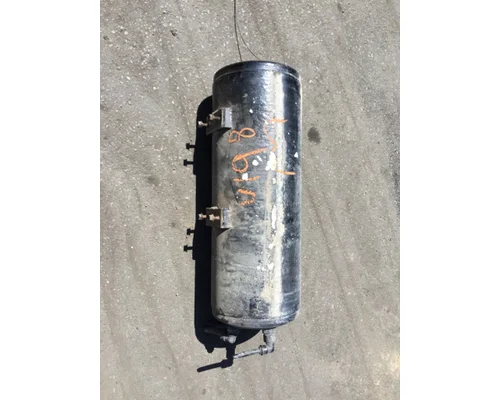 VOLVO VN63 Air Tank