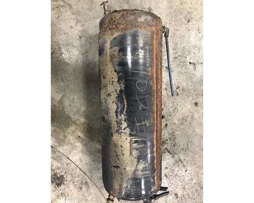 VOLVO VN670 Air Tank