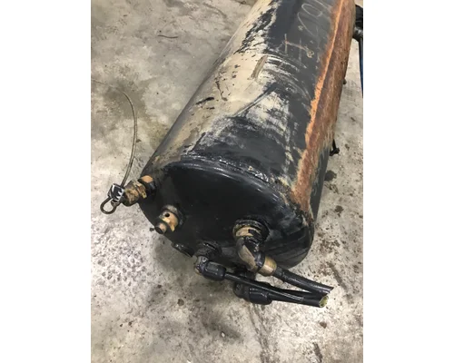 VOLVO VN670 Air Tank