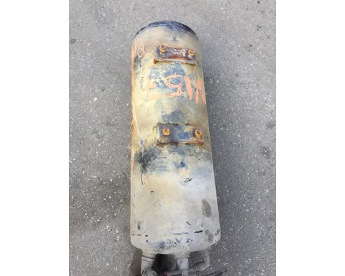 VOLVO VN670 Air Tank