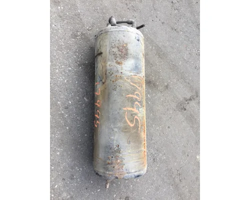 VOLVO VN670 Air Tank