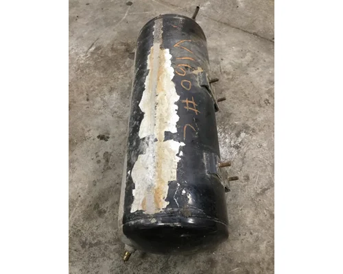 VOLVO VN670 Air Tank