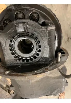 VOLVO VN670 Differential Assembly (Front, Rear)