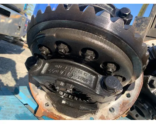 VOLVO VN670 Differential Assembly (Rear, Rear)