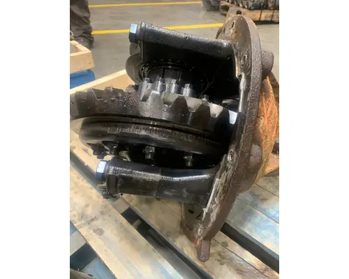VOLVO VN670 Differential Assembly (Rear, Rear)
