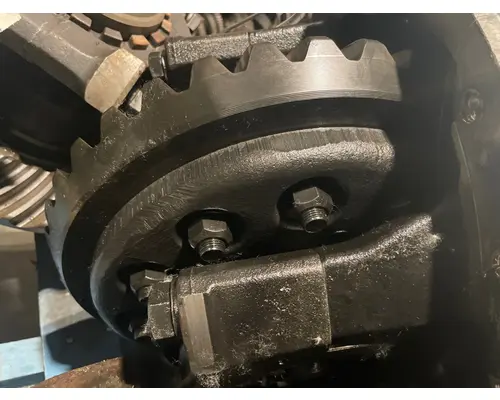 VOLVO VN670 Differential Assembly (Rear, Rear)