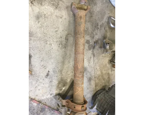 VOLVO VN670 Drive Shaft, Front