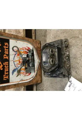 VOLVO VN670 Engine Mounts
