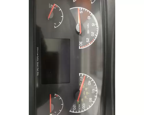 VOLVO VN670 Instrument Cluster