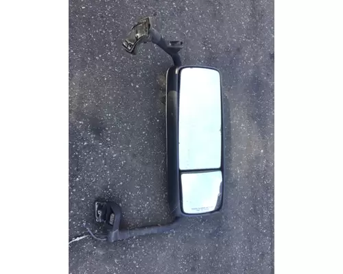 VOLVO VN670 Mirror (Side View)