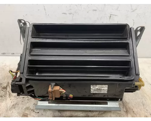 VOLVO VN730 Heater Core