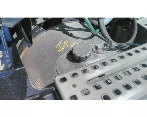 VOLVO VNL 1998-2003 FUEL TANK
