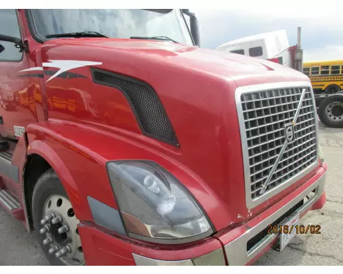 VOLVO VNL 1998-2003 HOOD