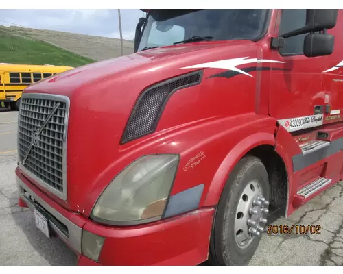 VOLVO VNL 1998-2003 HOOD