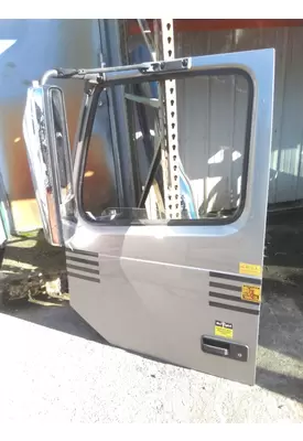 VOLVO VNL 1999-2025 DOOR ASSEMBLY, FRONT
