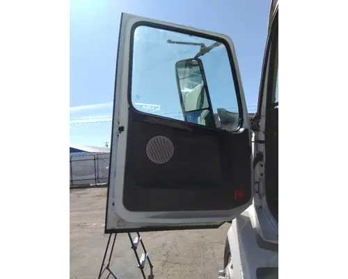 VOLVO VNL 1999-2025 DOOR ASSEMBLY, FRONT