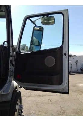 VOLVO VNL 1999-2025 DOOR ASSEMBLY, FRONT
