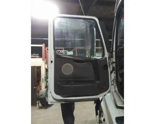 VOLVO VNL 1999-2025 DOOR ASSEMBLY, FRONT