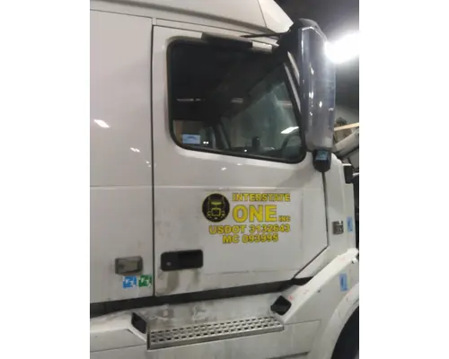 VOLVO VNL 1999-2025 DOOR ASSEMBLY, FRONT