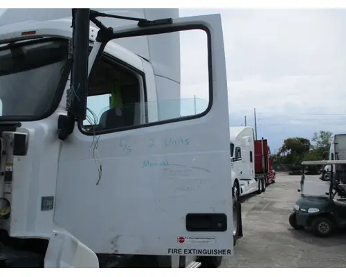 VOLVO VNL 1999-2025 DOOR ASSEMBLY, FRONT