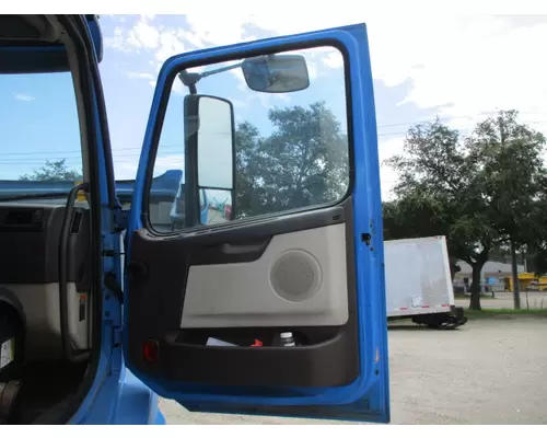 VOLVO VNL 1999-2025 DOOR ASSEMBLY, FRONT