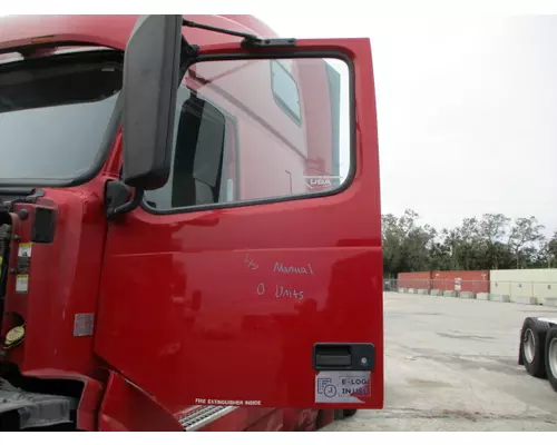 VOLVO VNL 1999-2025 DOOR ASSEMBLY, FRONT
