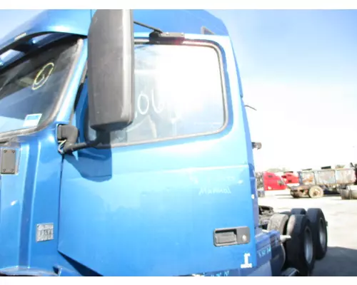 VOLVO VNL 1999-2025 DOOR ASSEMBLY, FRONT