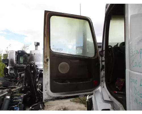 VOLVO VNL 1999-2025 DOOR ASSEMBLY, FRONT