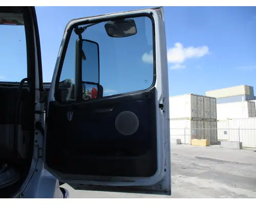 VOLVO VNL 1999-2025 DOOR ASSEMBLY, FRONT