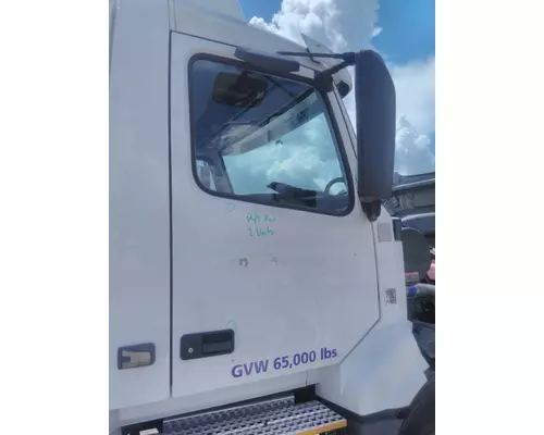 VOLVO VNL 1999-2025 DOOR ASSEMBLY, FRONT