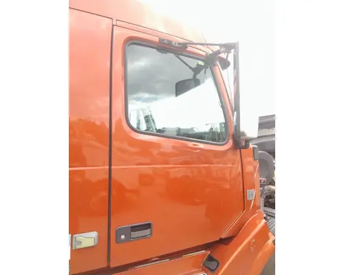 VOLVO VNL 1999-2025 DOOR ASSEMBLY, FRONT