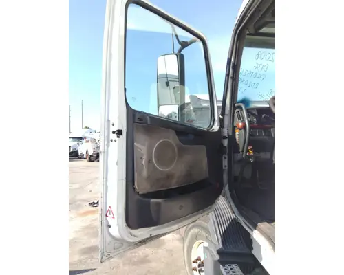 VOLVO VNL 1999-2025 DOOR ASSEMBLY, FRONT