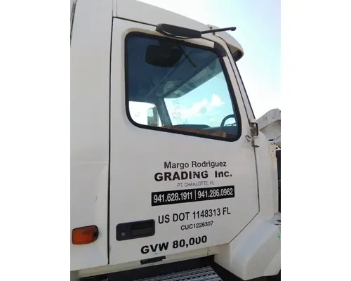 VOLVO VNL 1999-2025 DOOR ASSEMBLY, FRONT