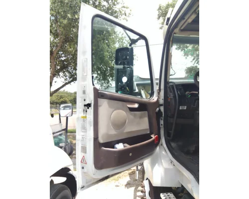VOLVO VNL 1999-2025 DOOR ASSEMBLY, FRONT